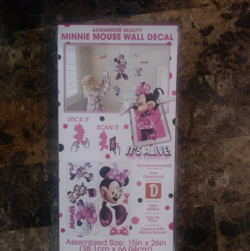 Minnie Mouse Wall Decal Removable Bonus 3D Action Free App - Picture 2 of 2